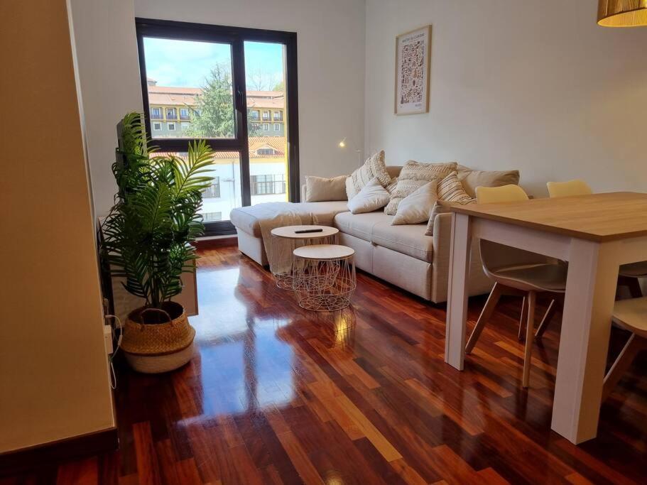 604B - Apartamento Con Garaje オビエド エクステリア 写真