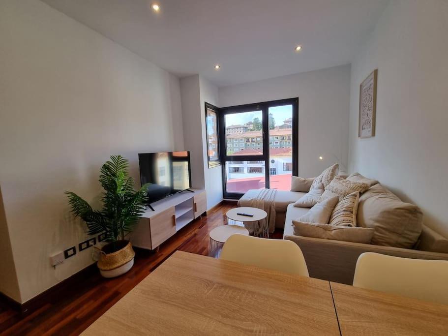 604B - Apartamento Con Garaje オビエド エクステリア 写真