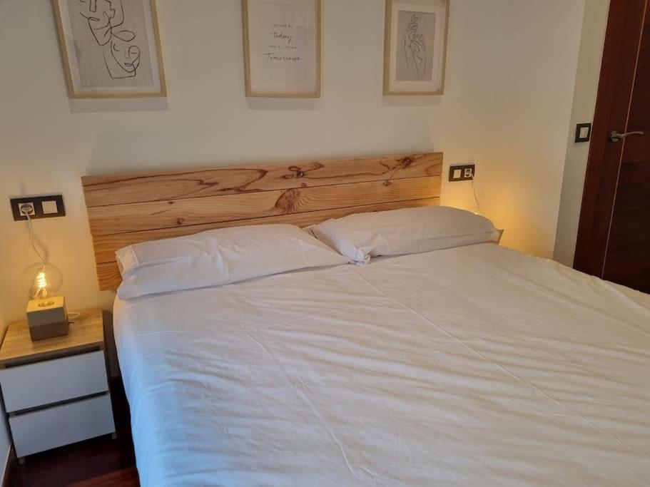 604B - Apartamento Con Garaje オビエド エクステリア 写真