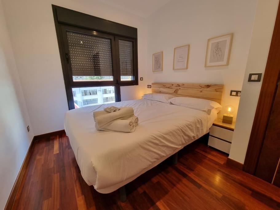 604B - Apartamento Con Garaje オビエド エクステリア 写真