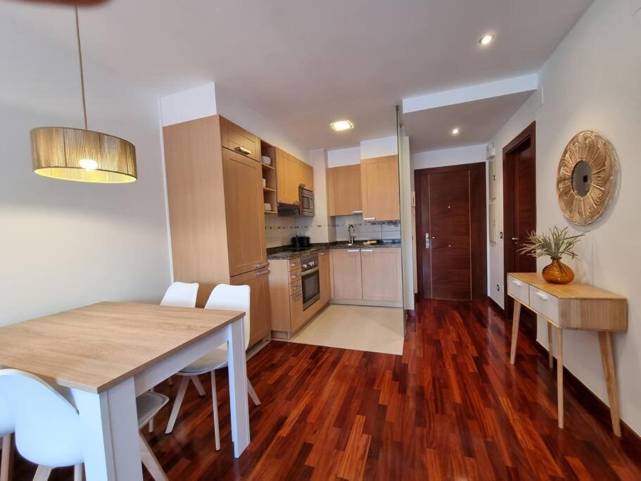 604B - Apartamento Con Garaje オビエド エクステリア 写真