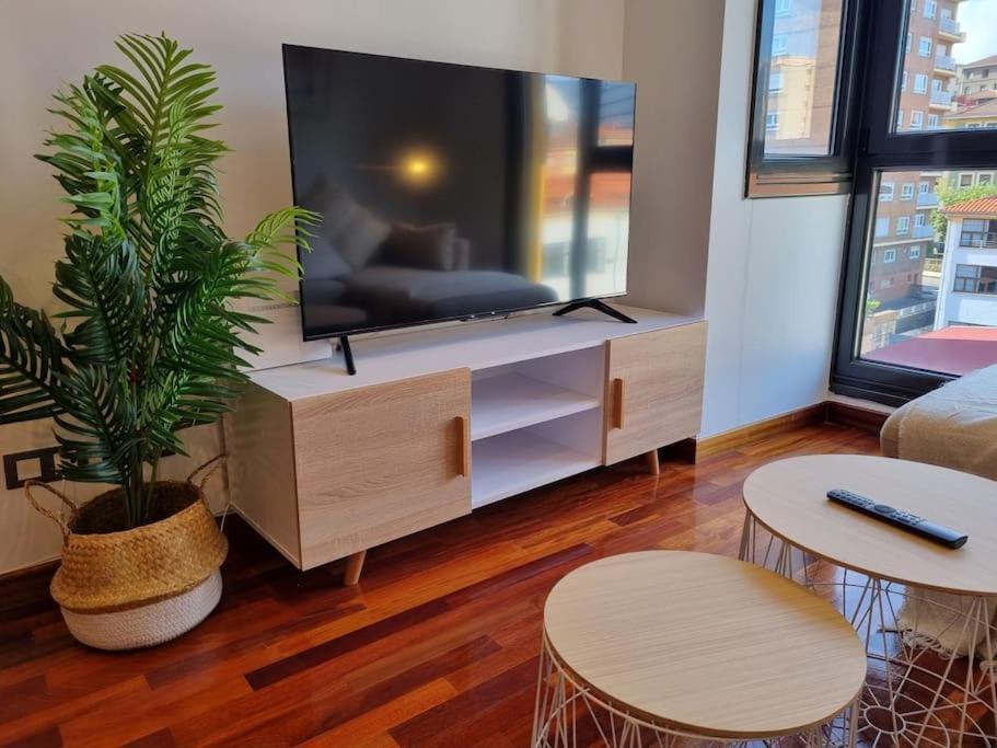 604B - Apartamento Con Garaje オビエド エクステリア 写真